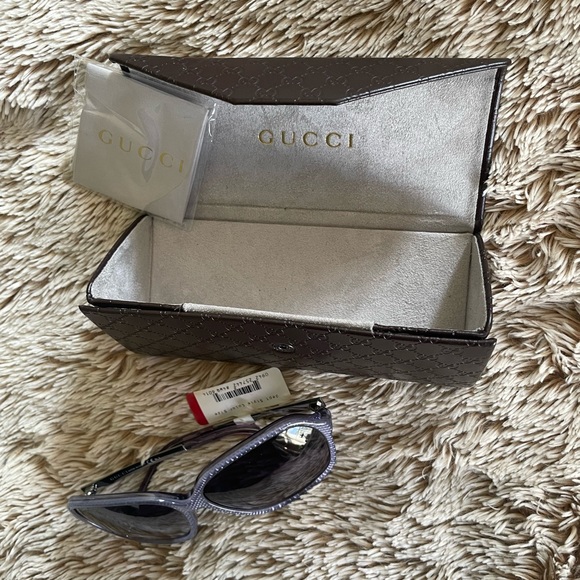 Gucci Violet Oversized GG Sunglasses main image 4